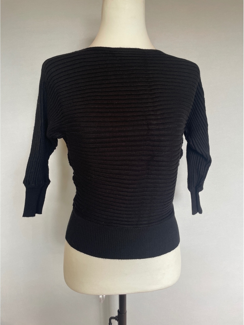 Apricot Black Ribbed Knit Boat Neck Sweater Top 3/4 Sleeve Size 6